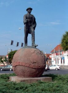 jelky andrás szobra - Baja